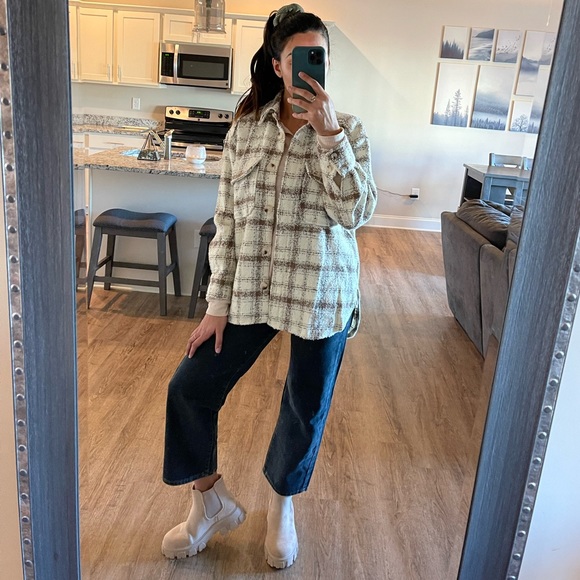 Perfect Plaid Shacket - Picture 9 of 11